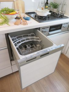 うれしい食洗機付きキッチン！家事の時短にもなりますね。