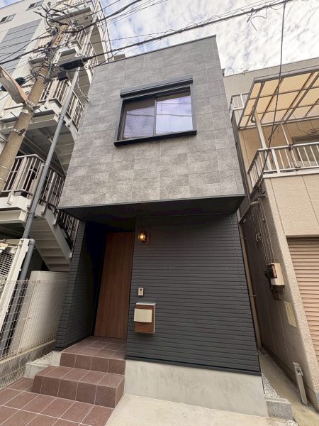 画像：上質を纏う3階建てで、特別な日常を🕯️