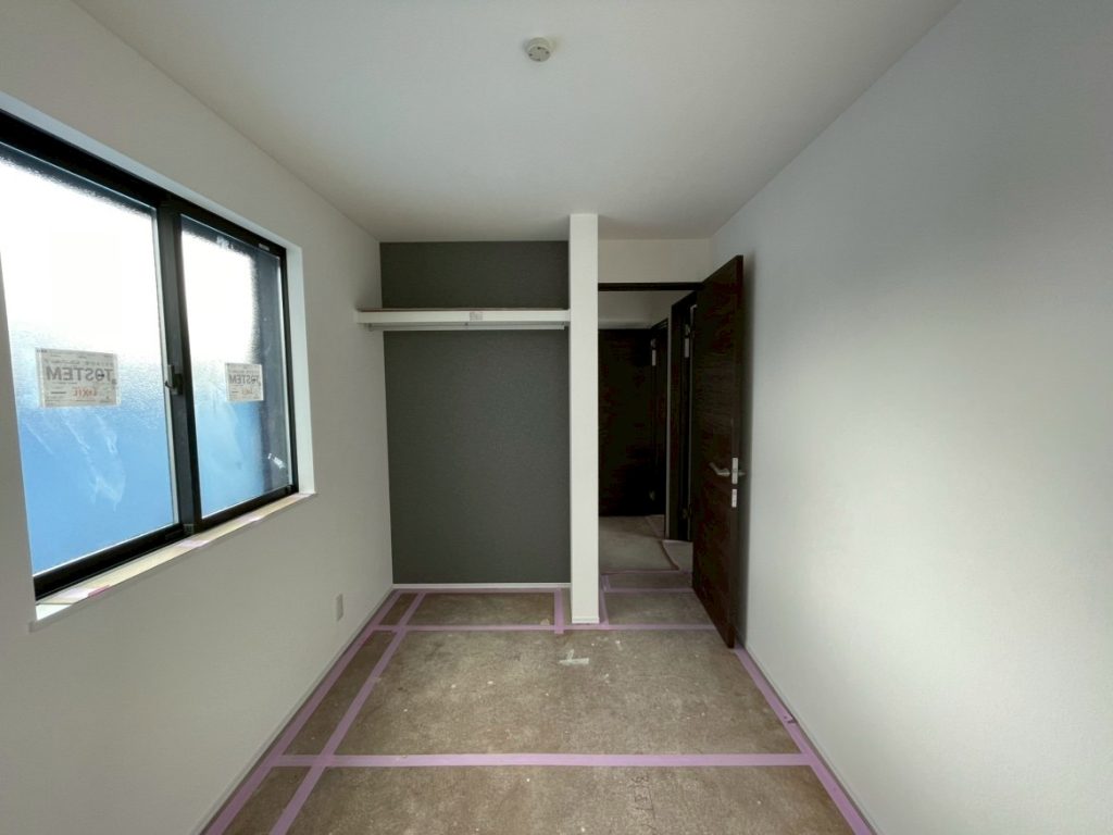 画像:各居室にクローゼット付きです◎