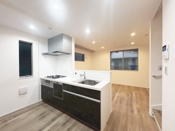 画像：新築一戸建　北綾瀬1棟